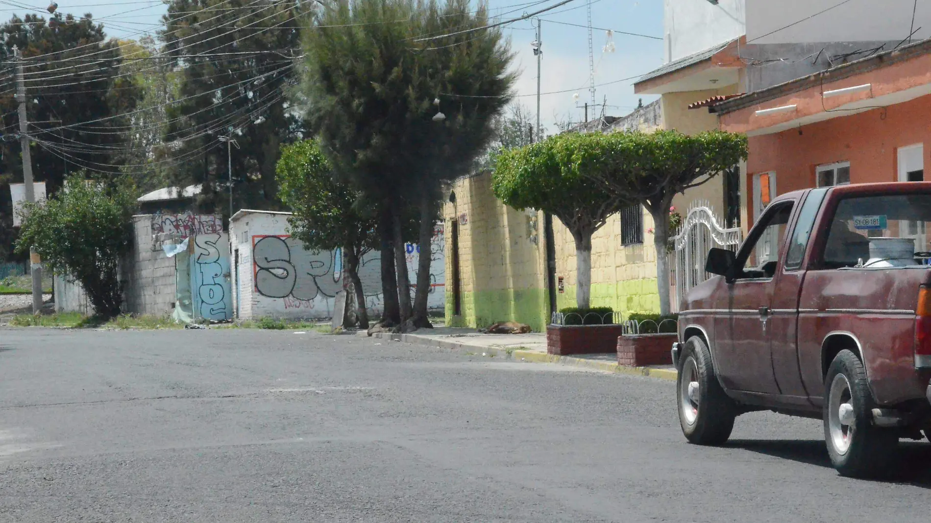 Fuerte operativo desarrollan vecinos contra la inseguridad.  Foto Luis Luévanos